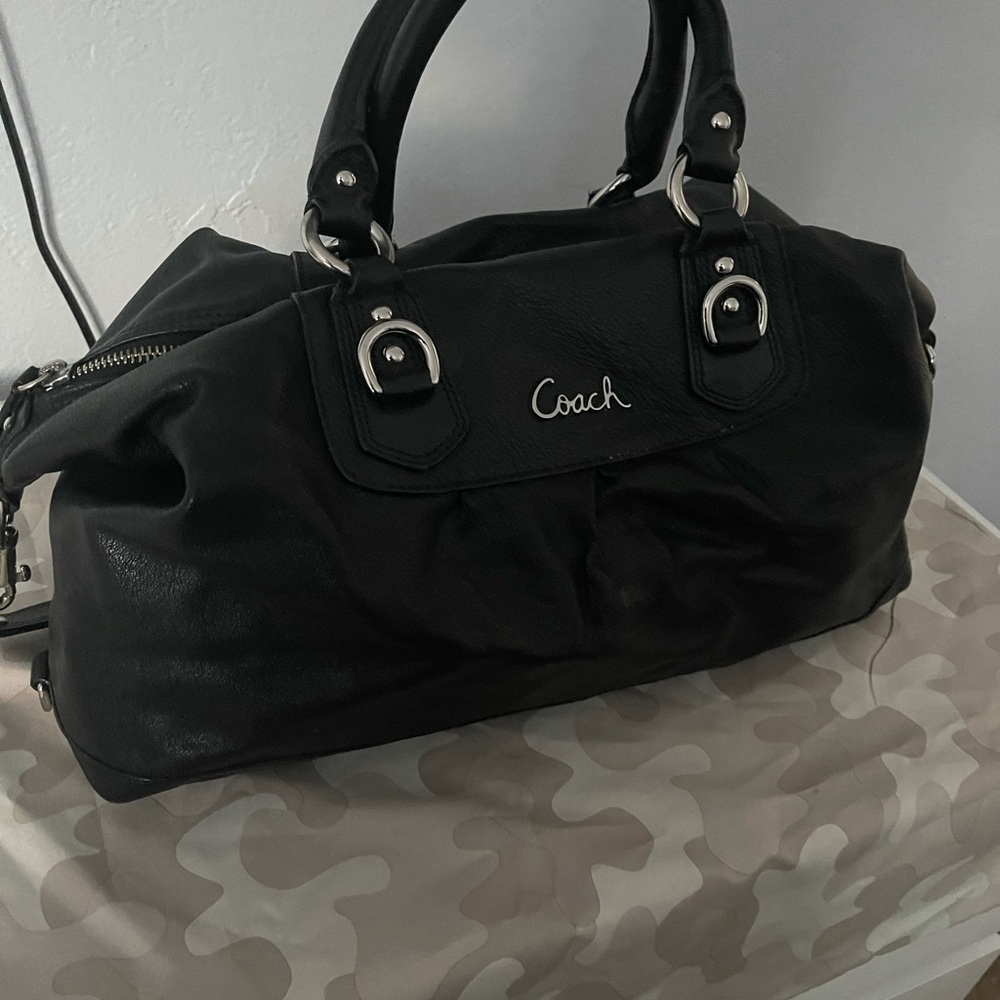 Leather - Picture 2 of 4